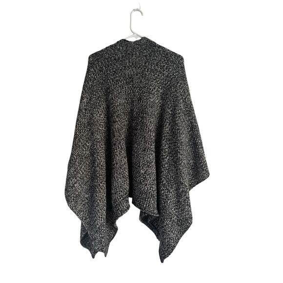 Womens/Teens Throw Cardigan/Wrap One size Gray and Black Knit - Picture 2 of 3